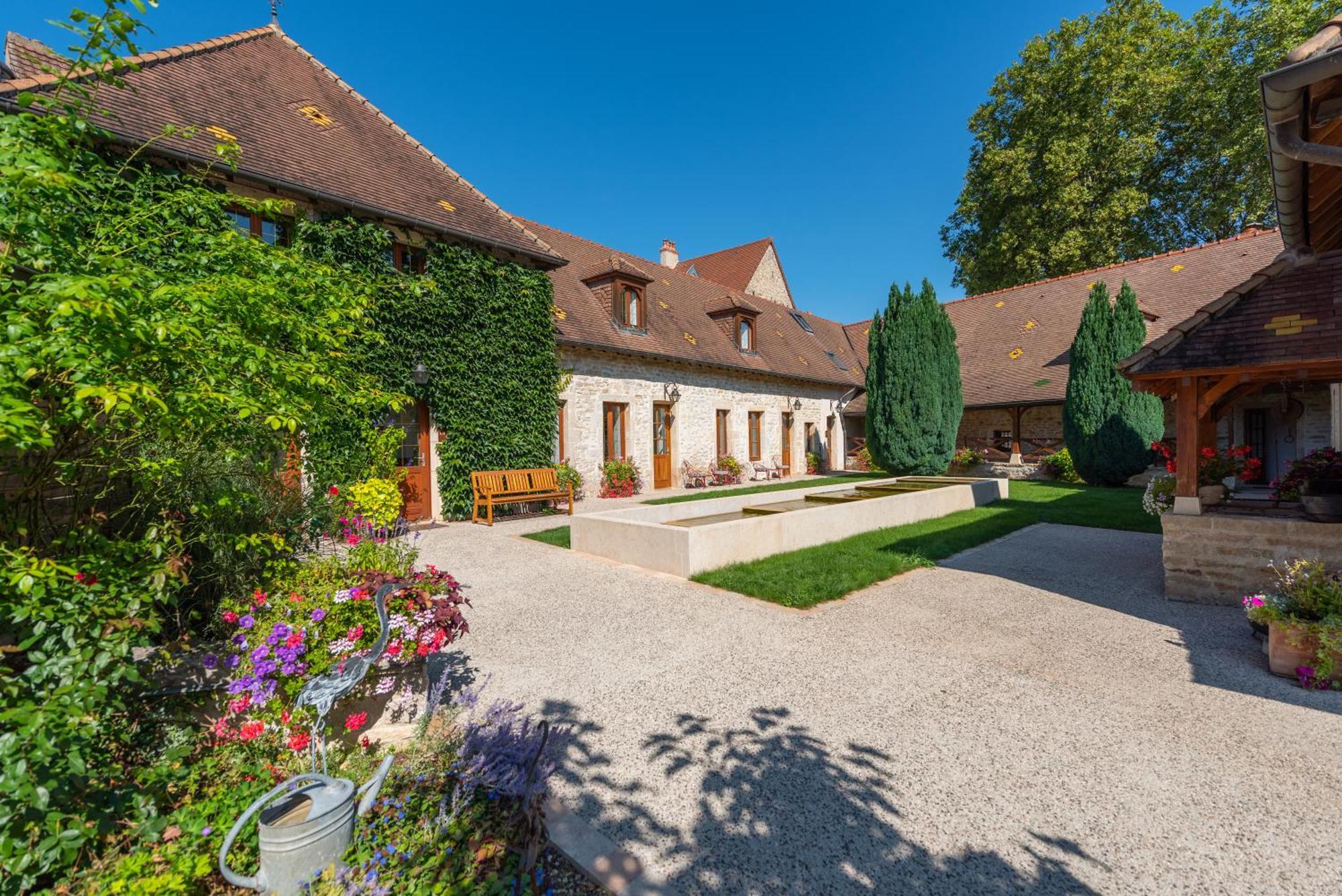 Hotel Le Clos De La Vouge Vougeot Exterior photo